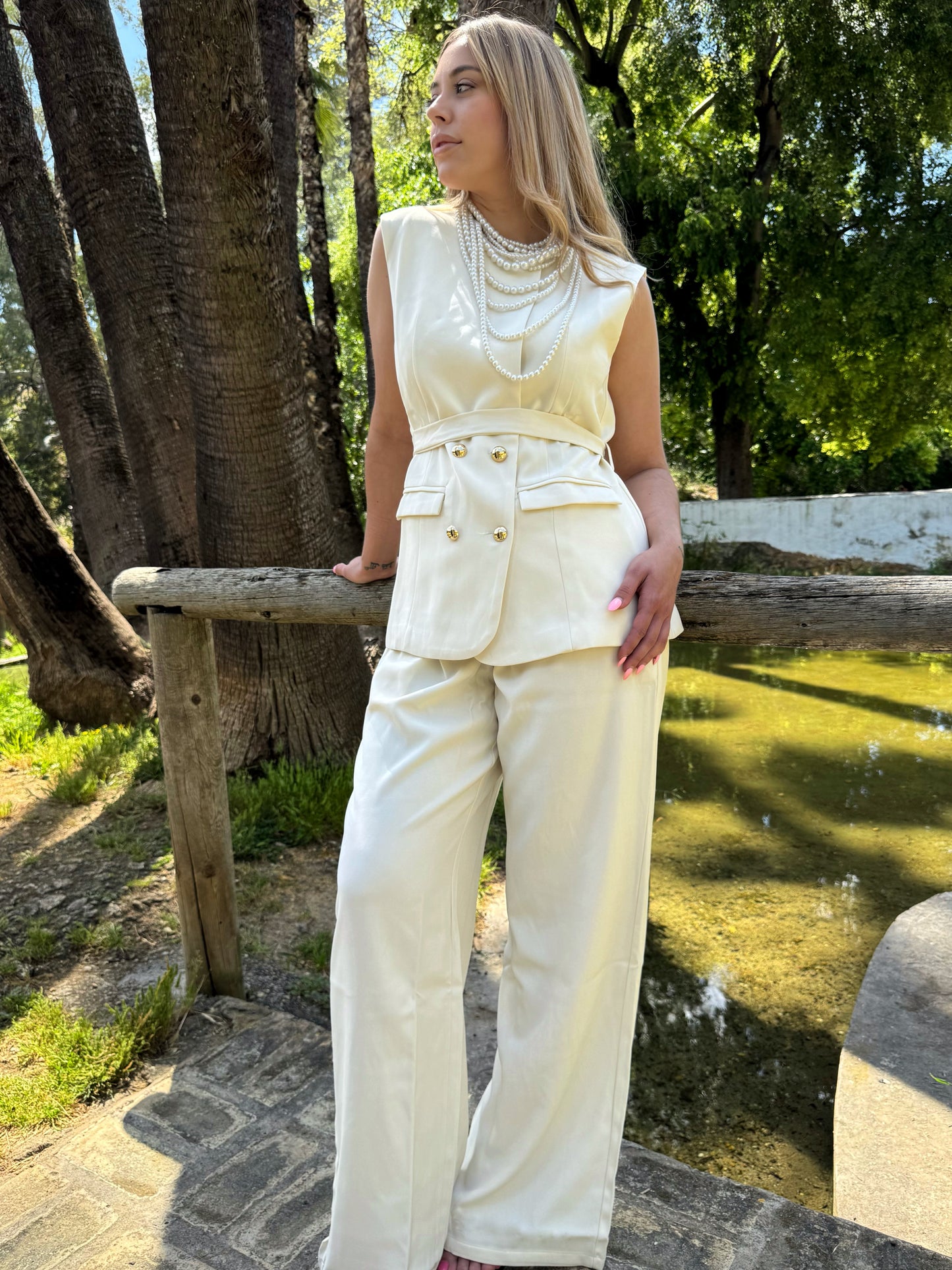 Conjunto de vestir botones